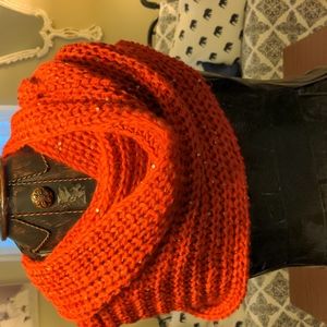 NWOT Infinity Scarf